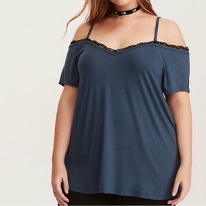 Torrid 5 super soft knits cold off shoulder blue black lace top women’s 5x 5xl